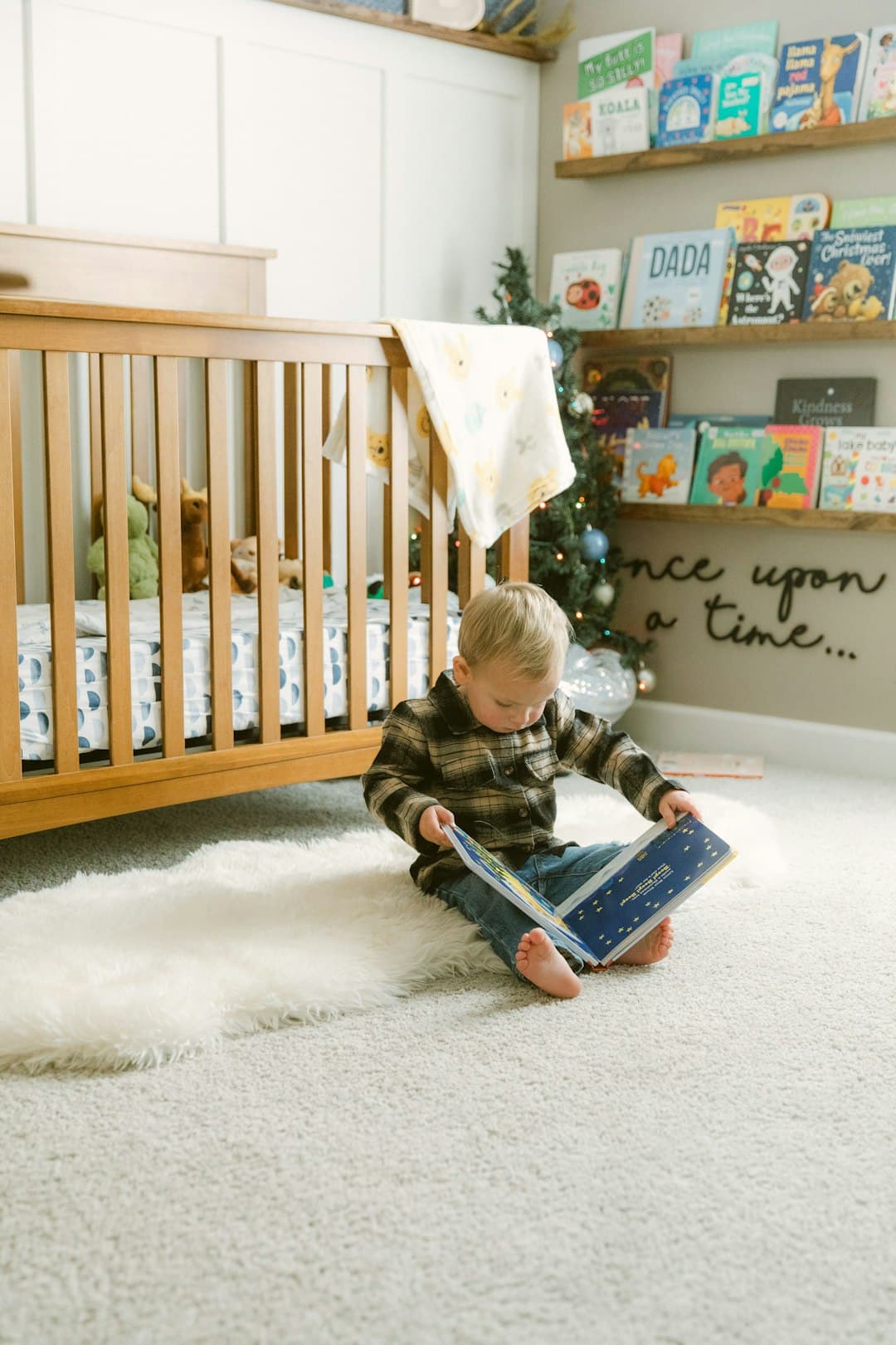 Children reading books together